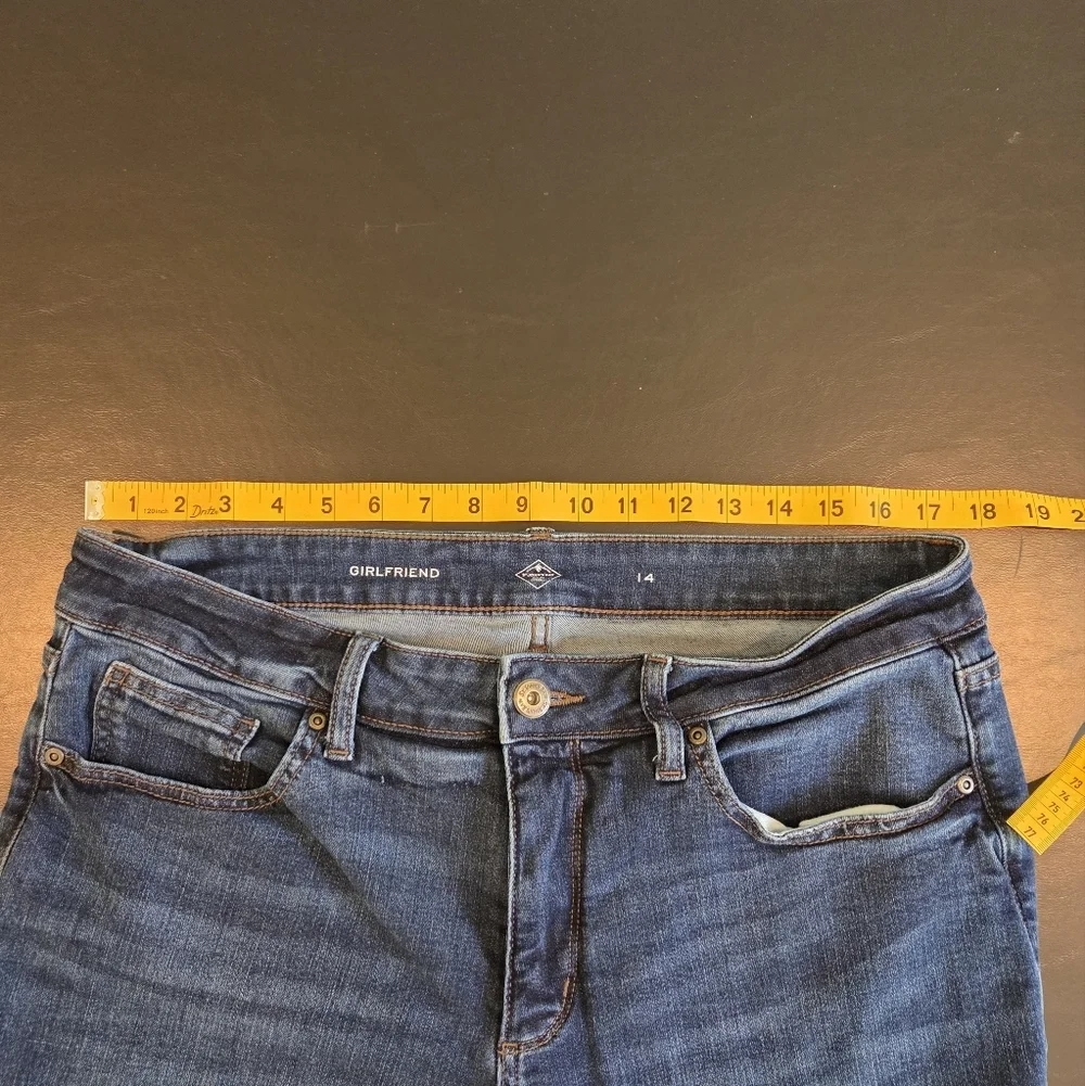 St. John's Bay Girlfriend Mid Rise Dark Wash Cropped Jeans Women's Size 14